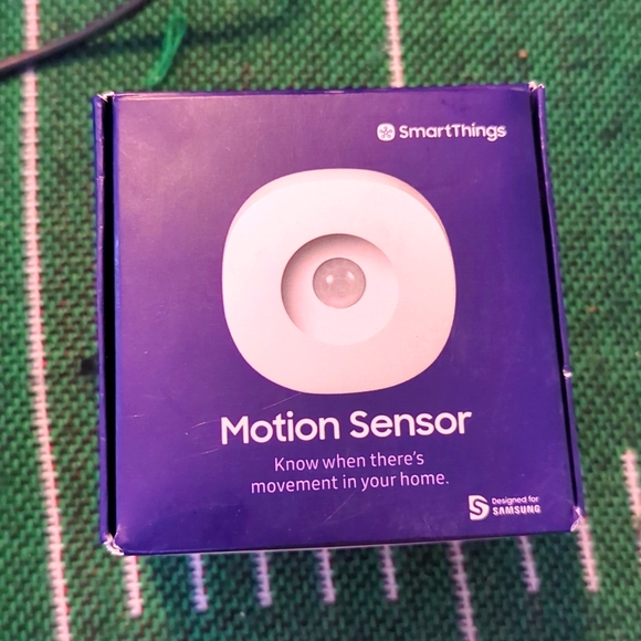New Samsung SmartThings Motion Sensor White IM6001-MTP ZigBee Alexa Z-wave - Picture 1 of 6
